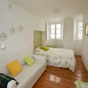 https://alfama-cosy-studios-by-get-your-stay.hotels-lisbon-portugal.com